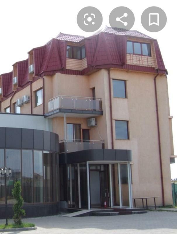 Hotel Plaisir à Ploieşti Extérieur photo