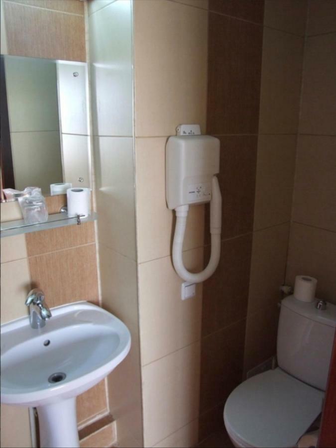Hotel Plaisir à Ploieşti Extérieur photo